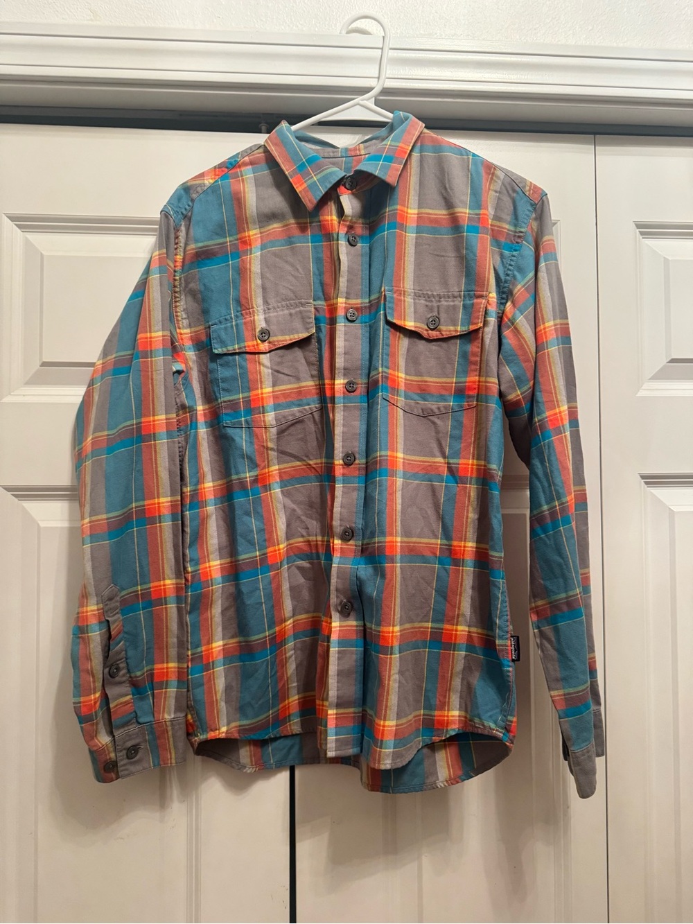 Vintage Patagonia Men’s Long Sleeve Button Up Flannel Blue Orange Plaid Small